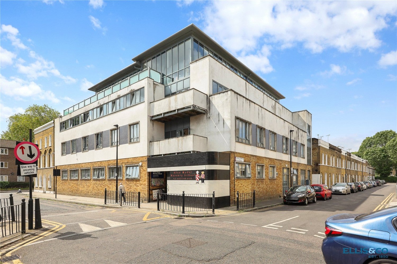 Flat Louisa Street in Greater London
