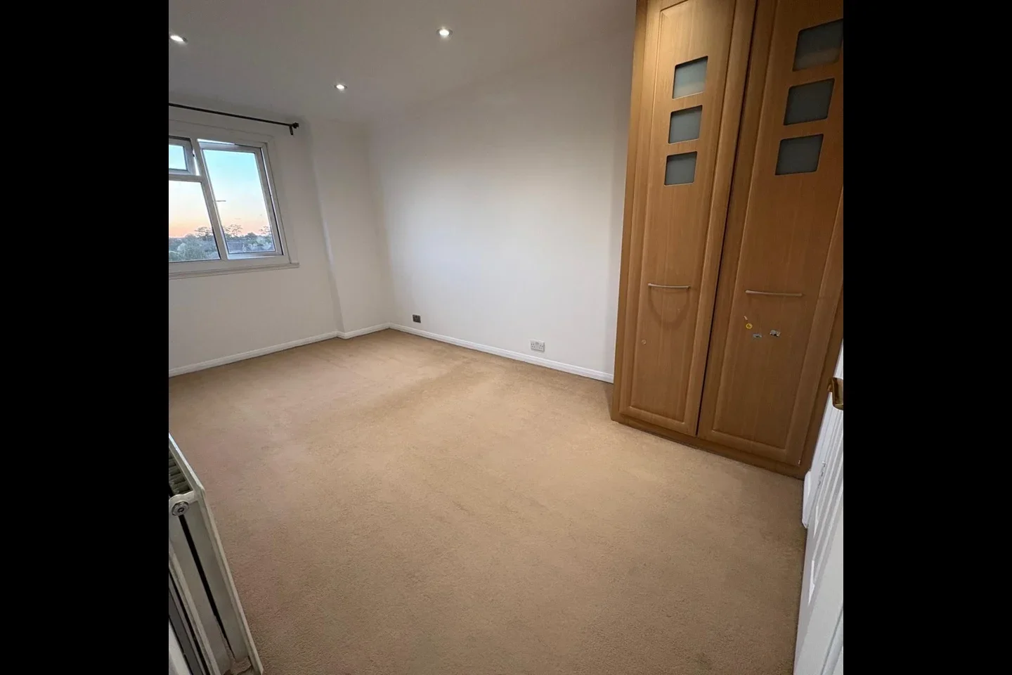 Flat Percy Bryant Road in Sunbury-on-Thames