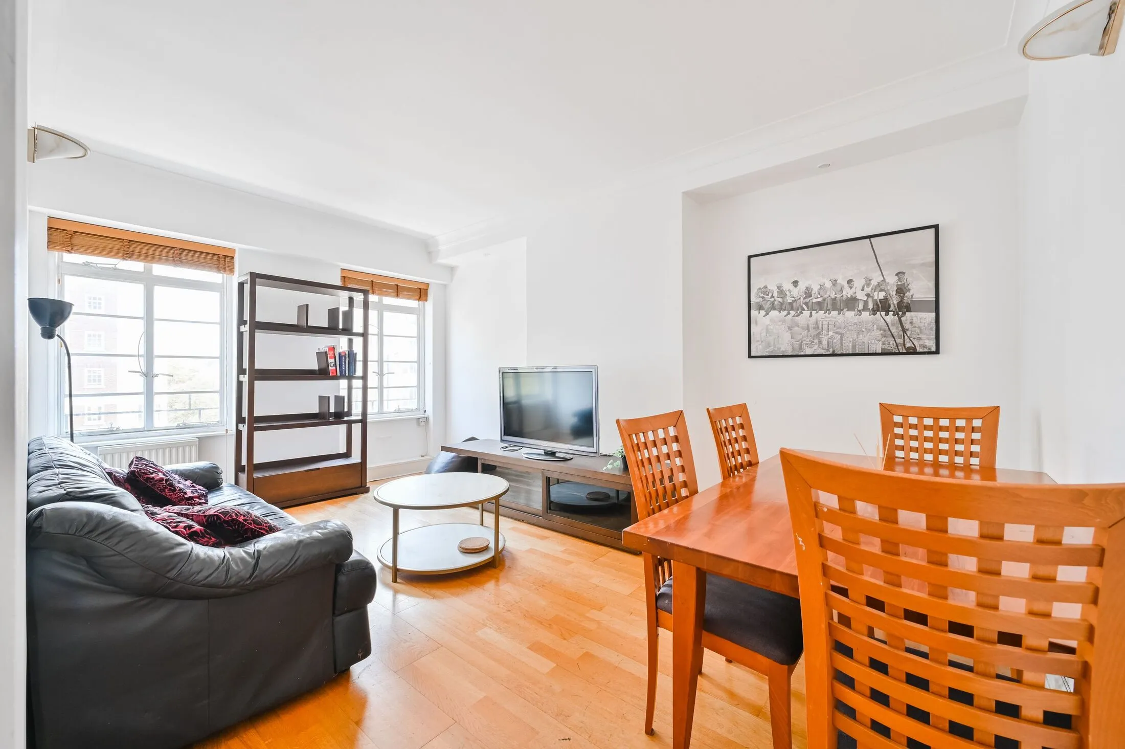 Flat Palgrave Gardens in City of Westminster