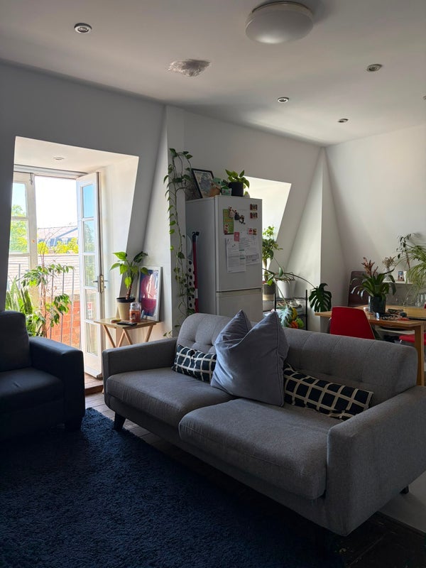 Room Mile End Road in Greater London