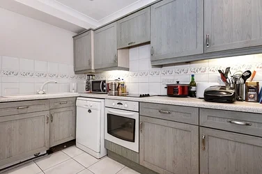 Flat Hartfield Crescent in Greater London