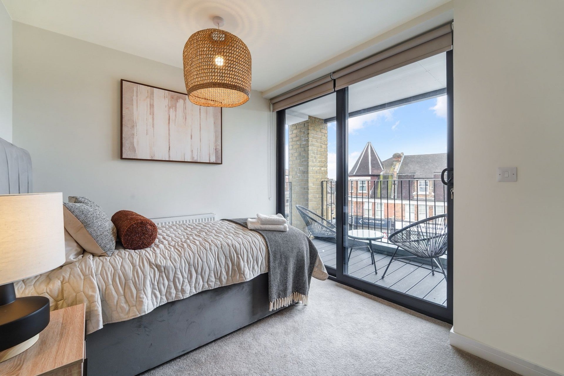 Flat Kingston Road in Greater London