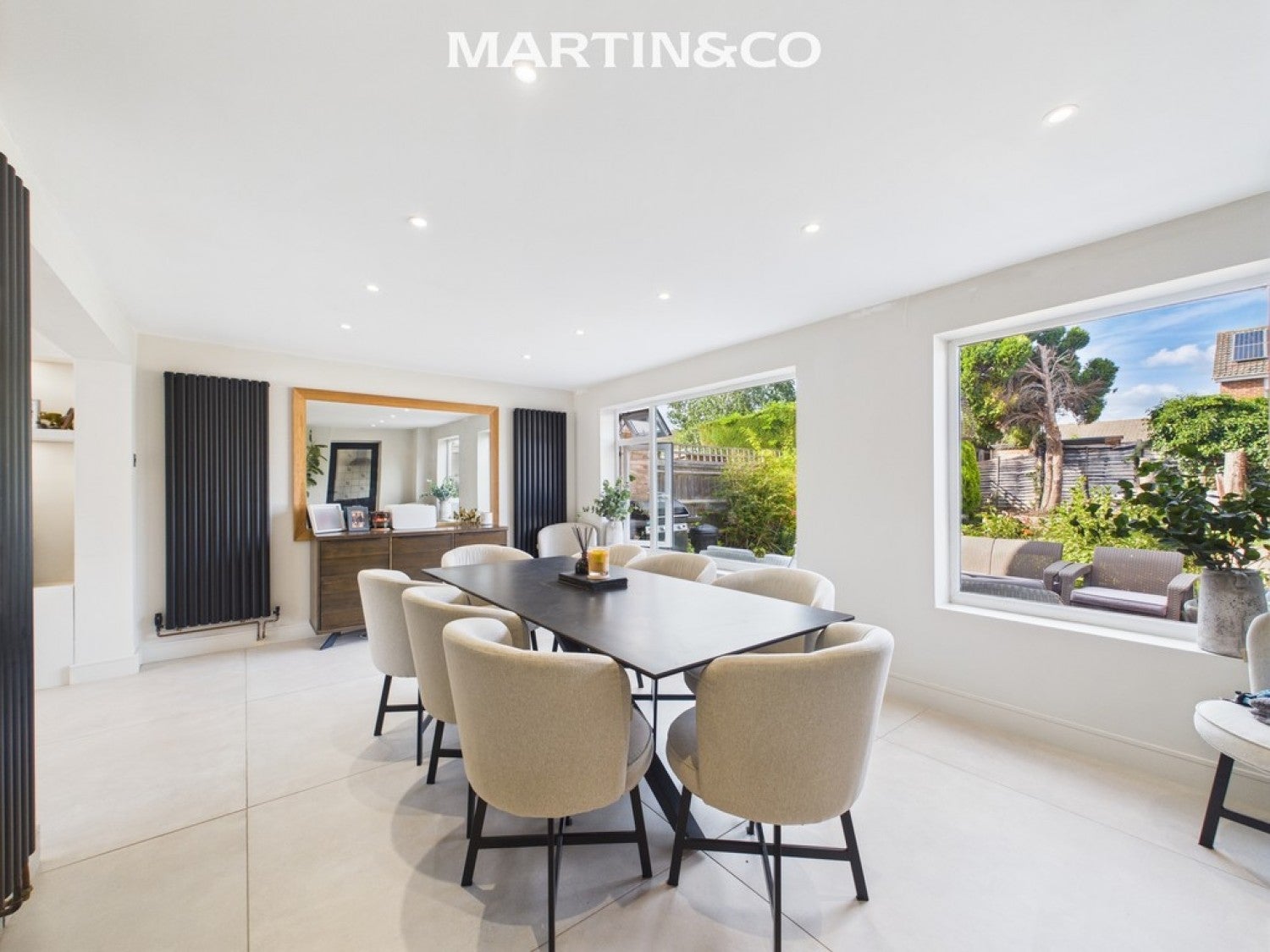 House Harmar Close in Wokingham
