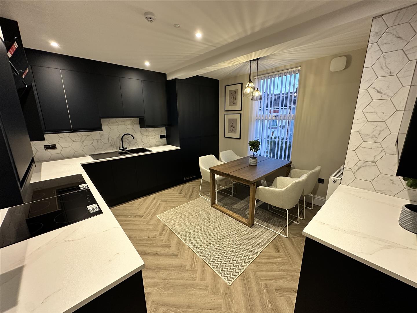 Room Milton Road in Birkenhead