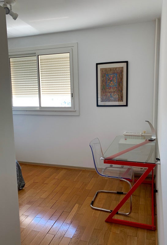Room Rue Edmond Carrière in Nîmes