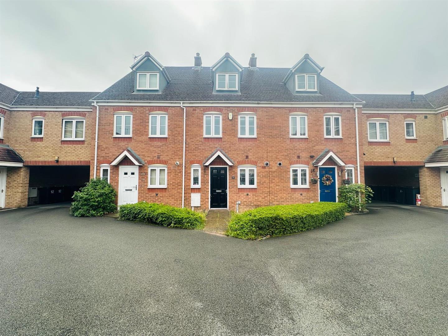 House Templar Drive in Nuneaton and Bedworth