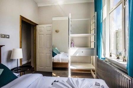 Flat Cantelowes Road in Greater London