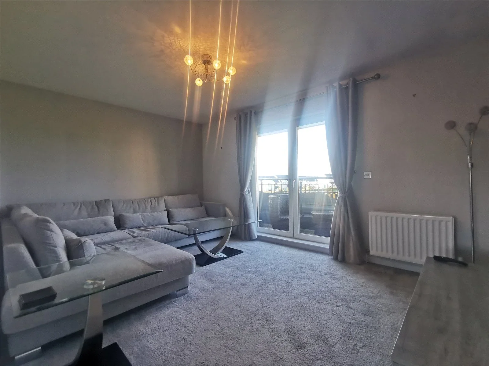 Flat South Chesters Gardens in Bonnyrigg