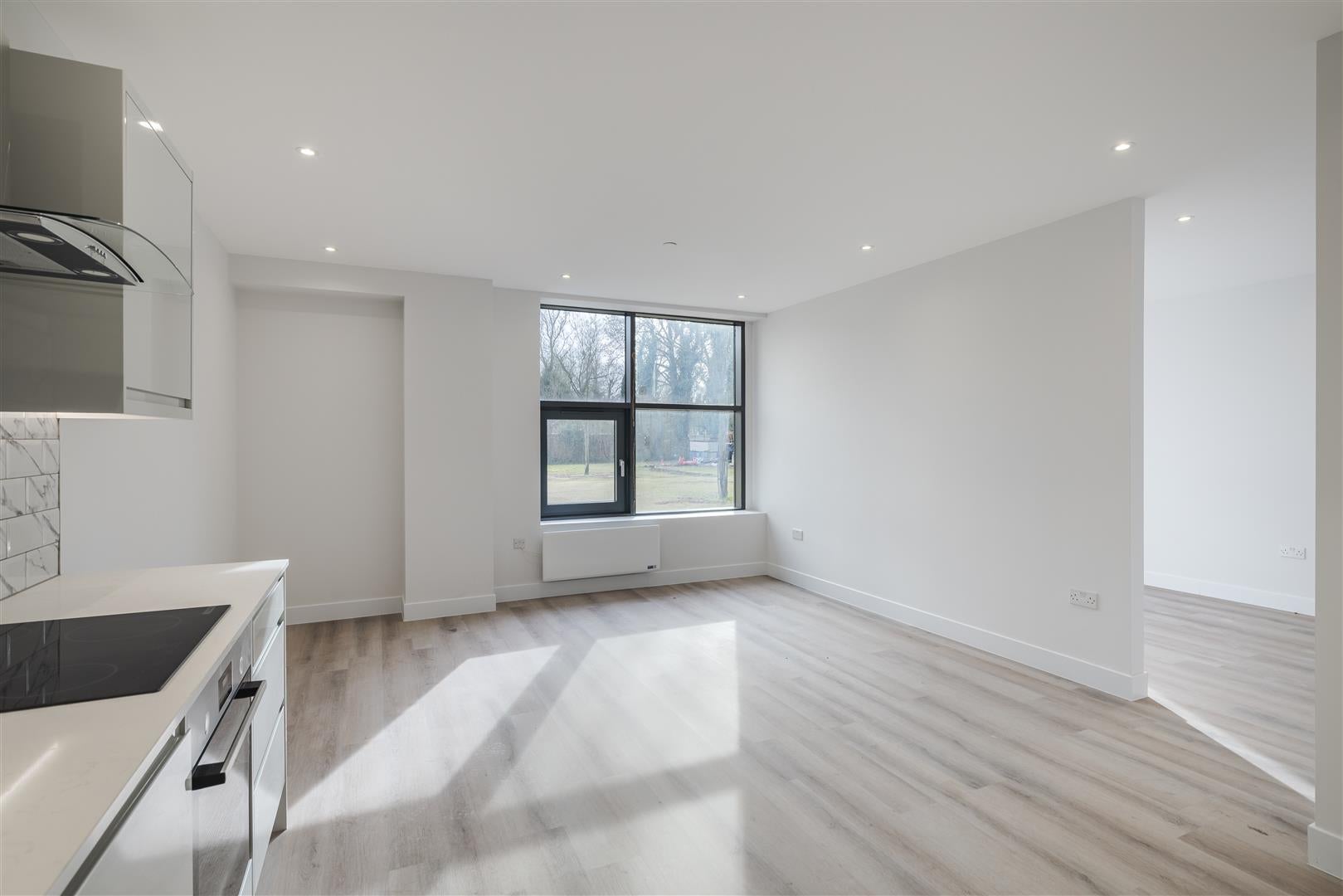 Flat Cowley Business Park in Greater London