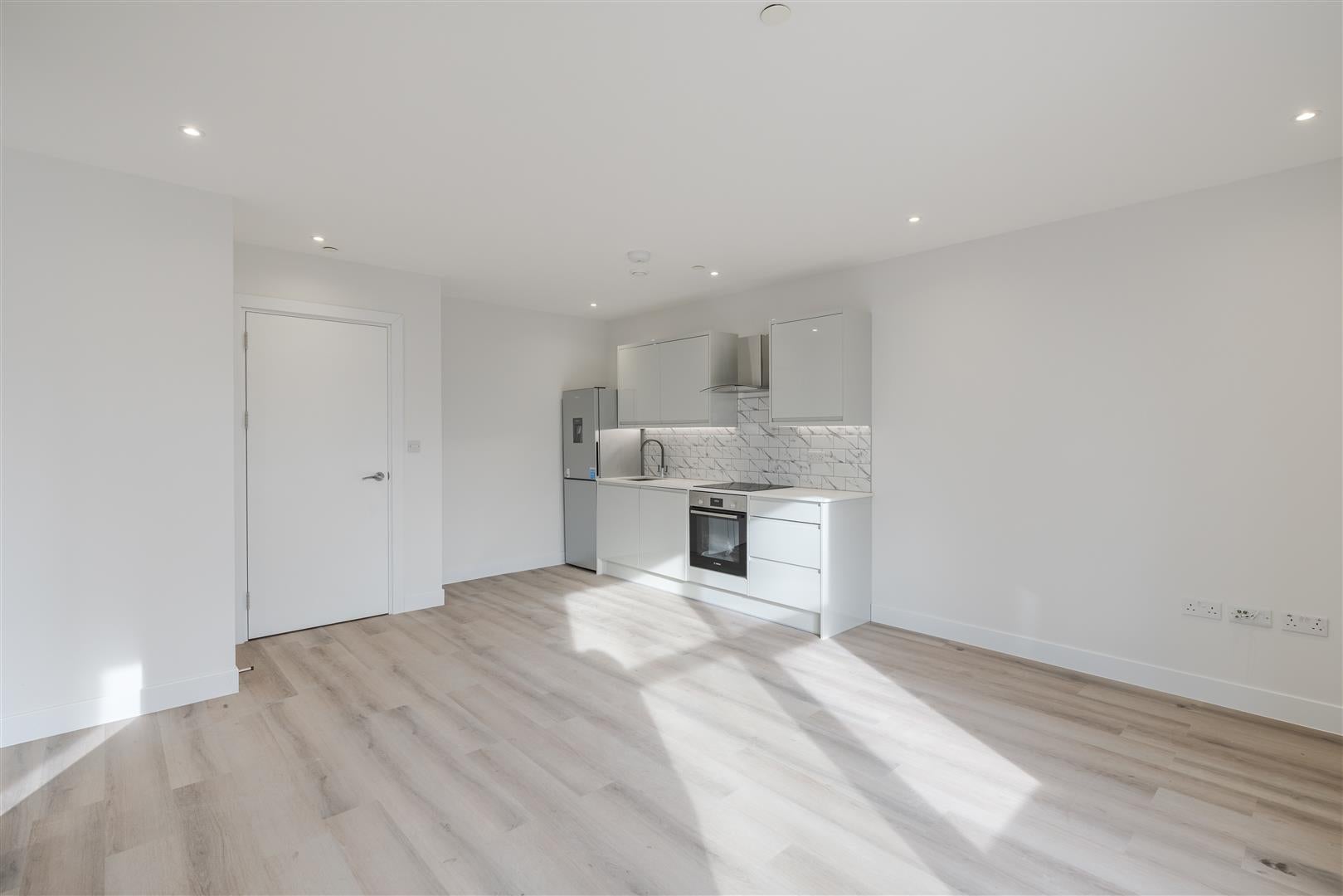 Flat Cowley Business Park in Greater London