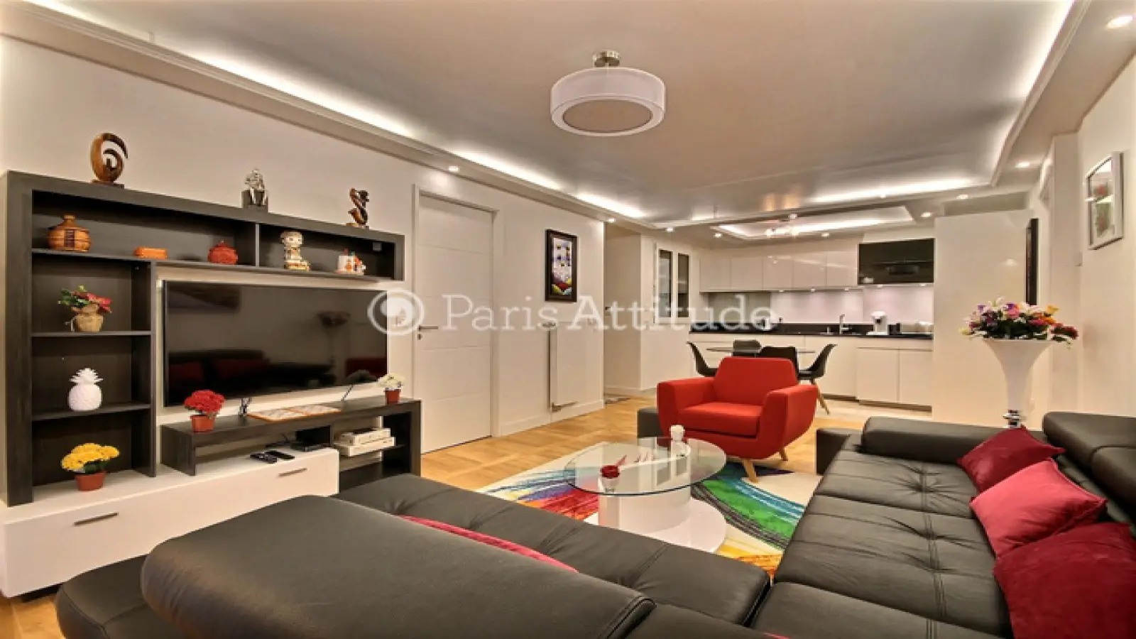 Flat Rue Moncey in Paris