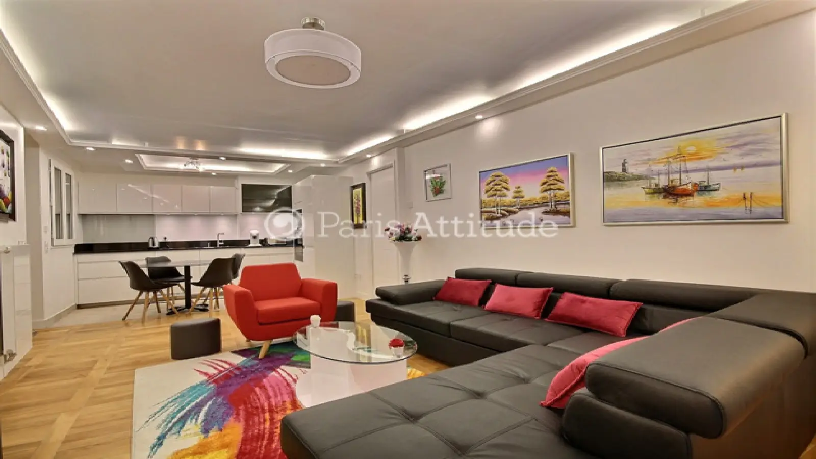 Flat Rue Moncey in Paris