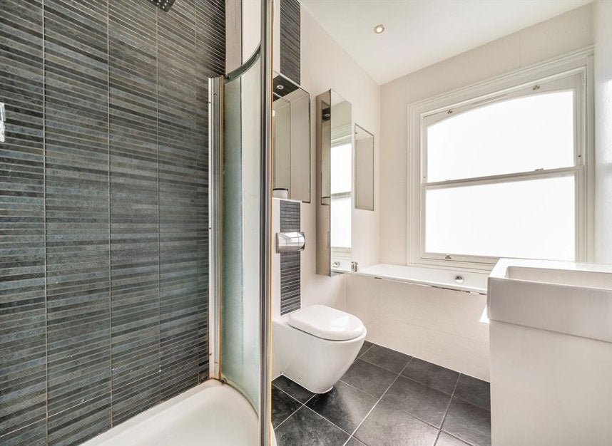 Flat Lydford Road in City of Westminster