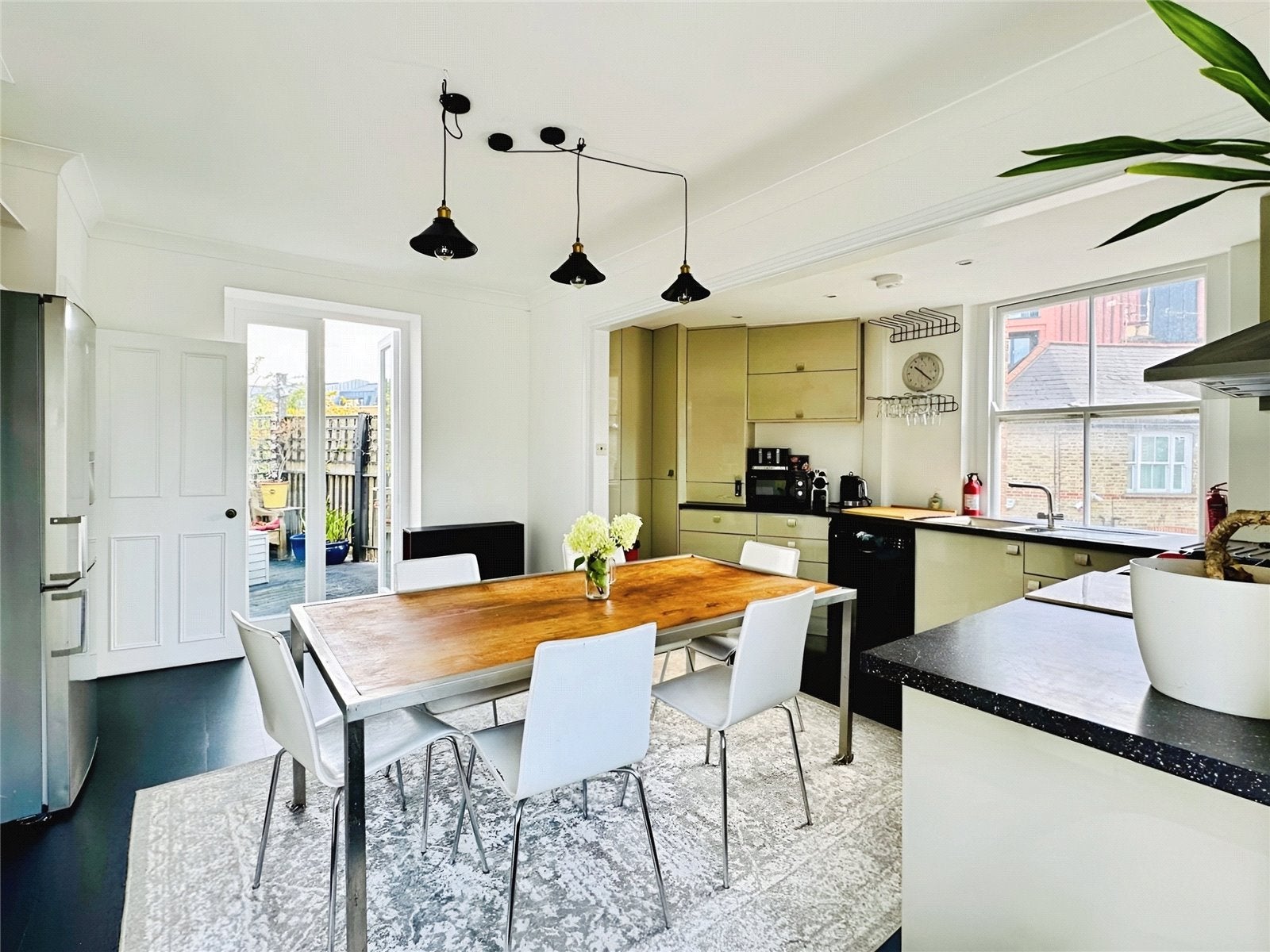 Flat Eton Street in Greater London