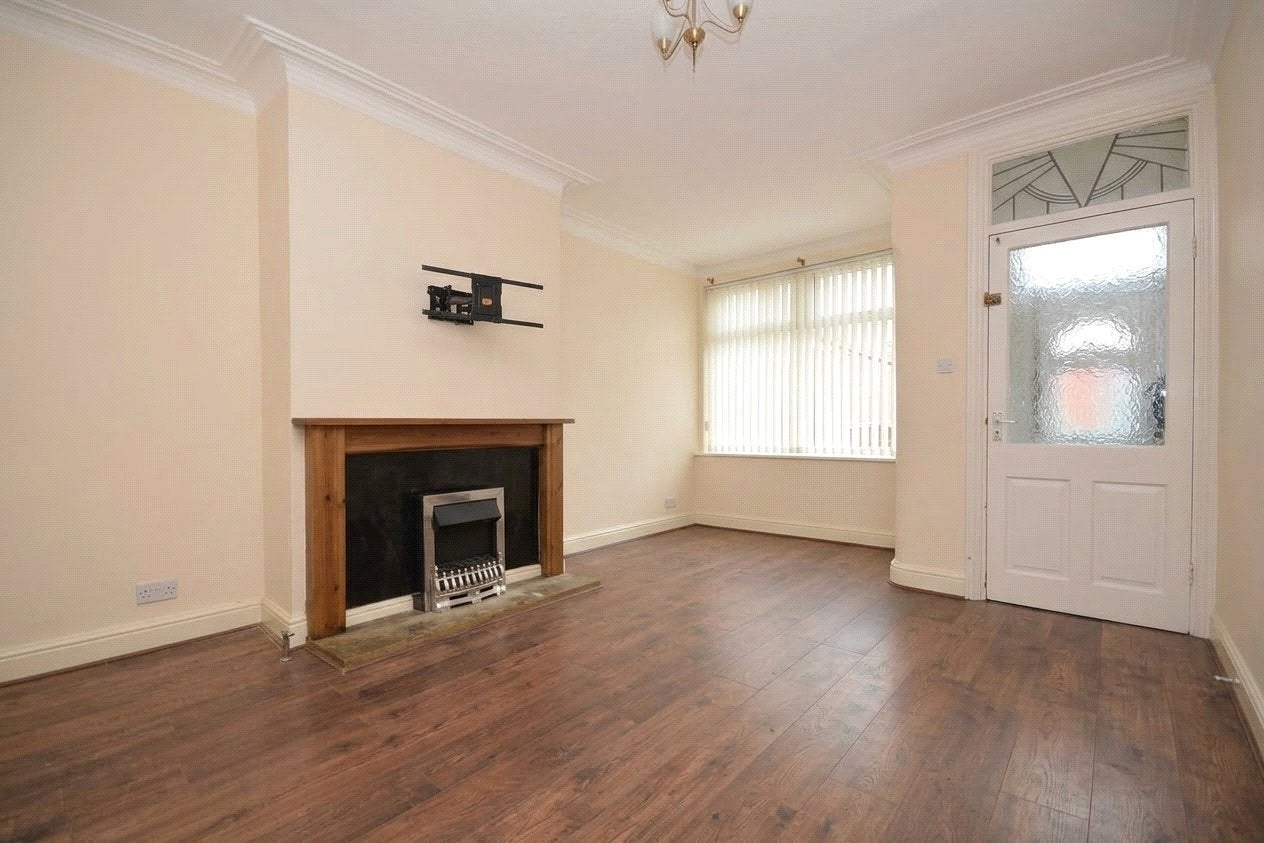 House Back Cross Flatts Place in Leeds
