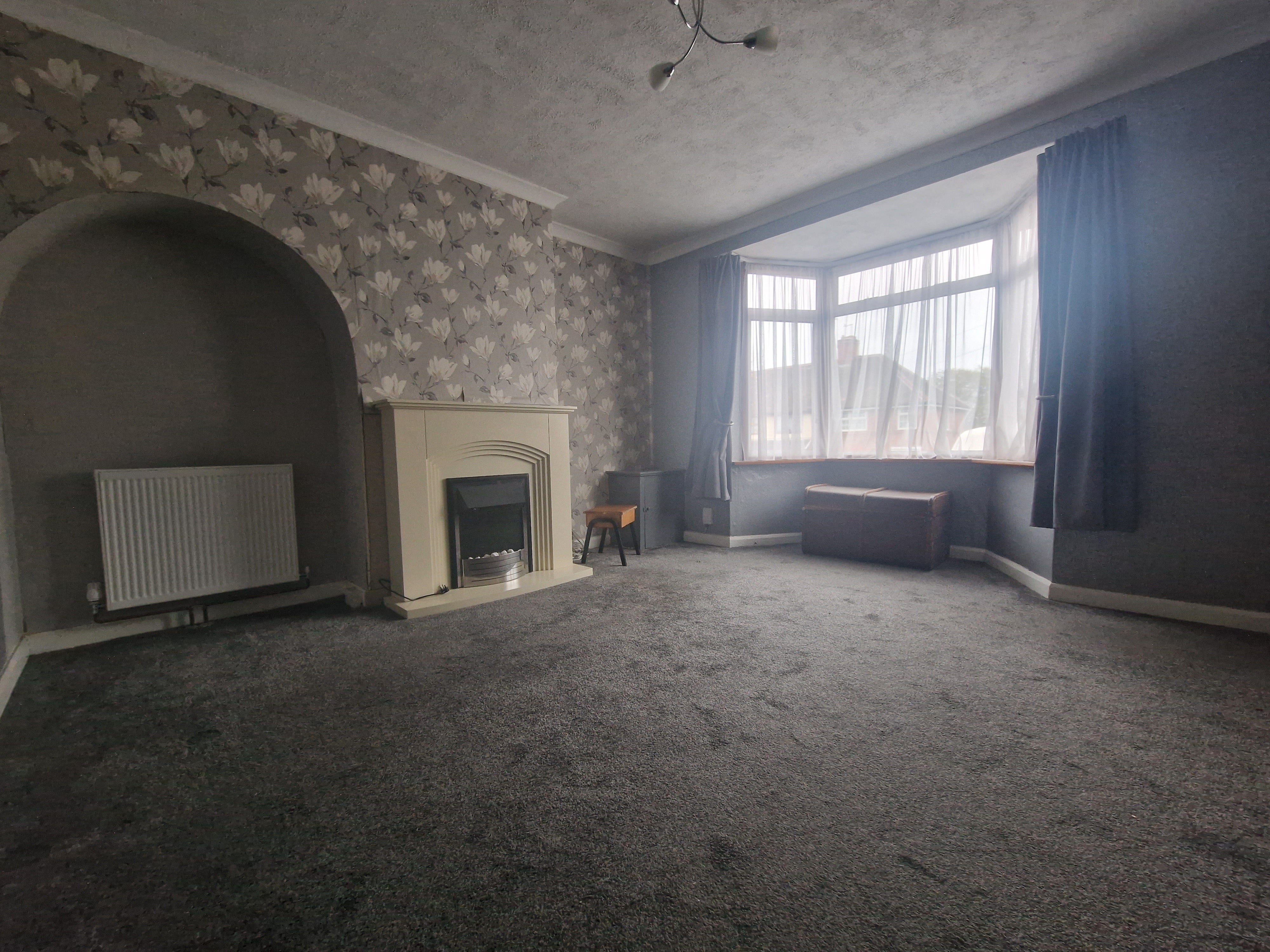 House Astbury Avenue in Sandwell