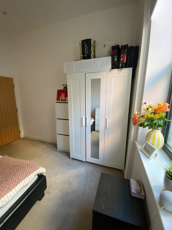 Room Seven Sea Gardens in Greater London