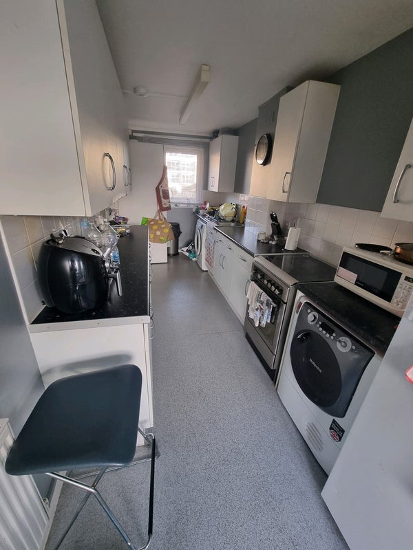 Room Wild's Rents in Greater London