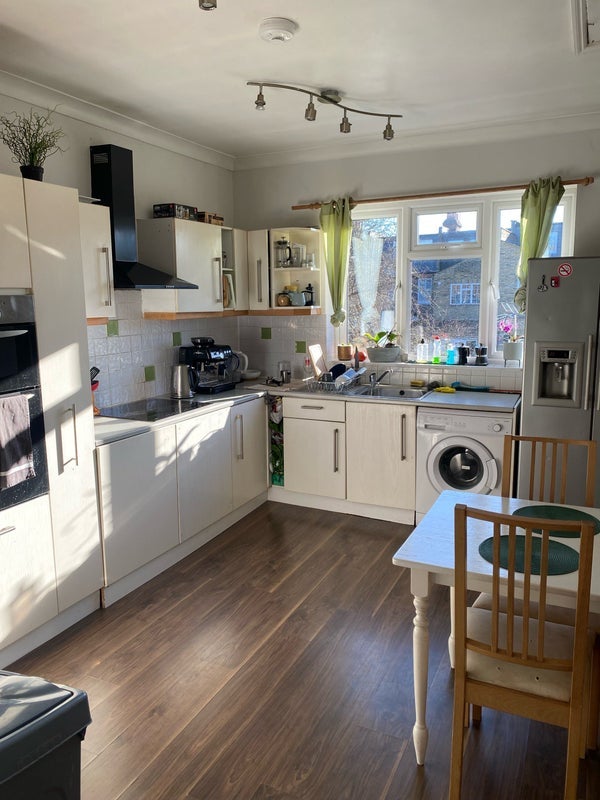 Room Inglethorpe Street in Greater London