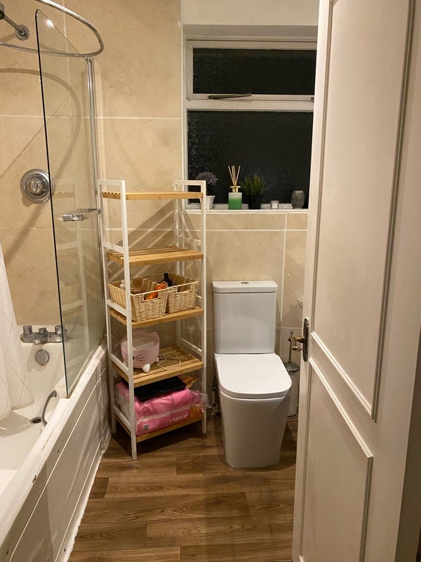 Room Inglethorpe Street in Greater London