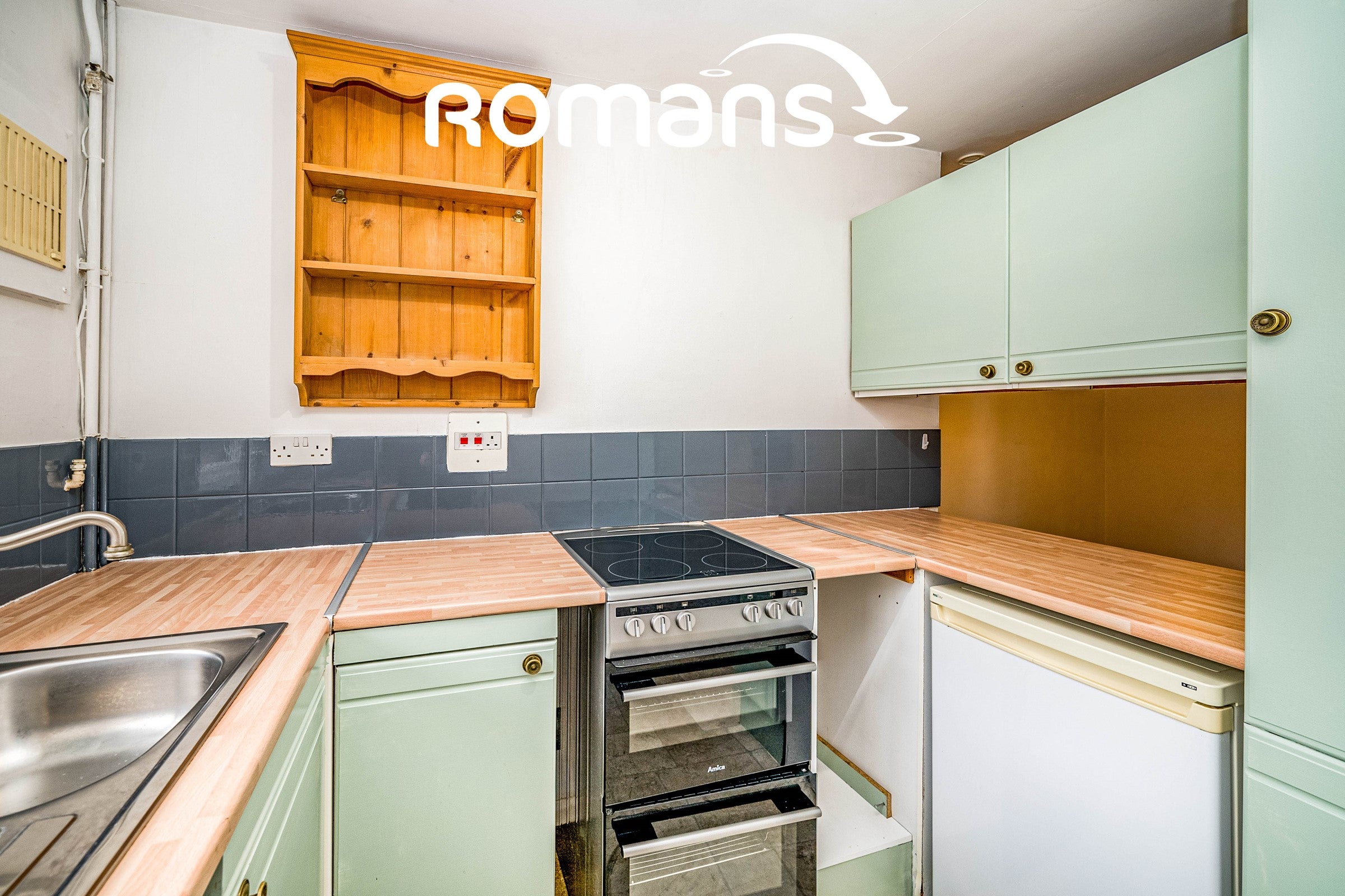 Flat Poppy Road in Princes Risborough