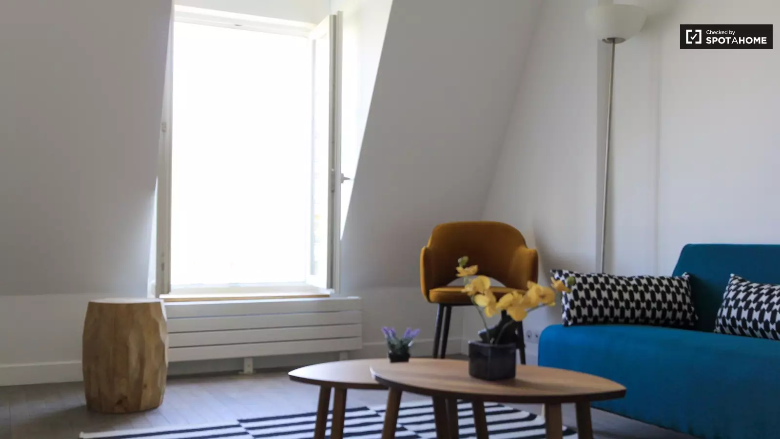 Flat Rue de l'Assomption in Paris