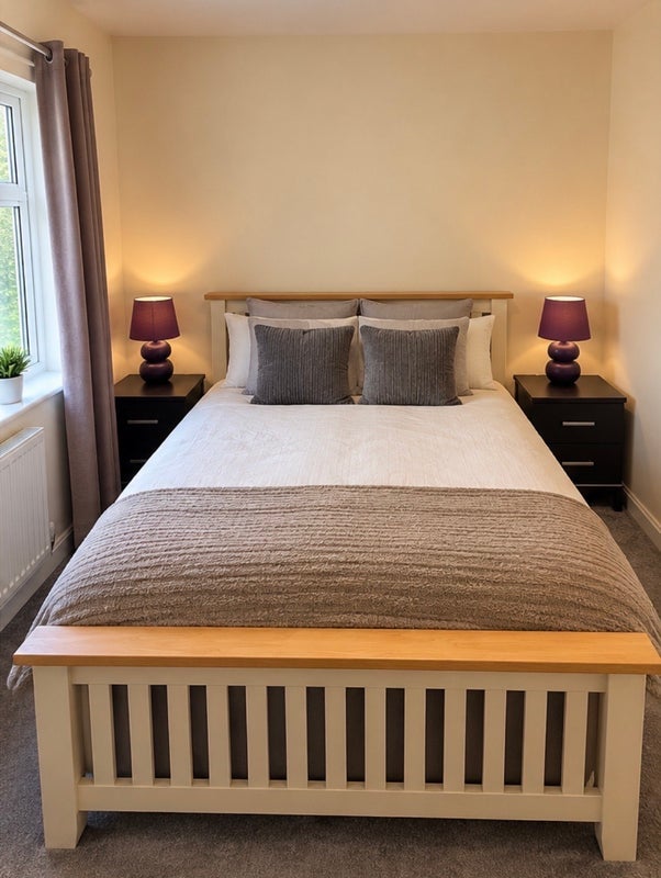 Room Little Ealing Lane in Greater London