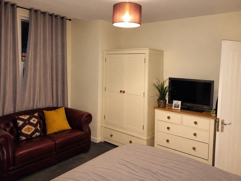 Room Little Ealing Lane in Greater London