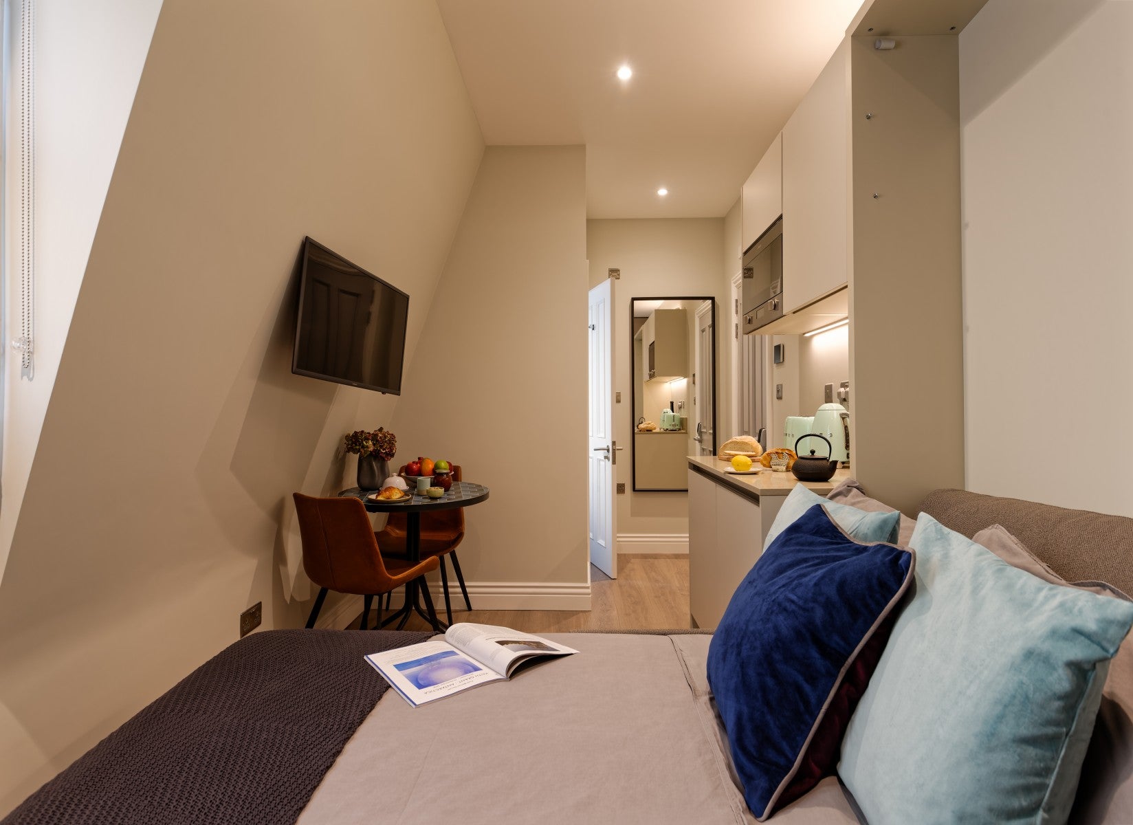 Flat Nottingham Place in London