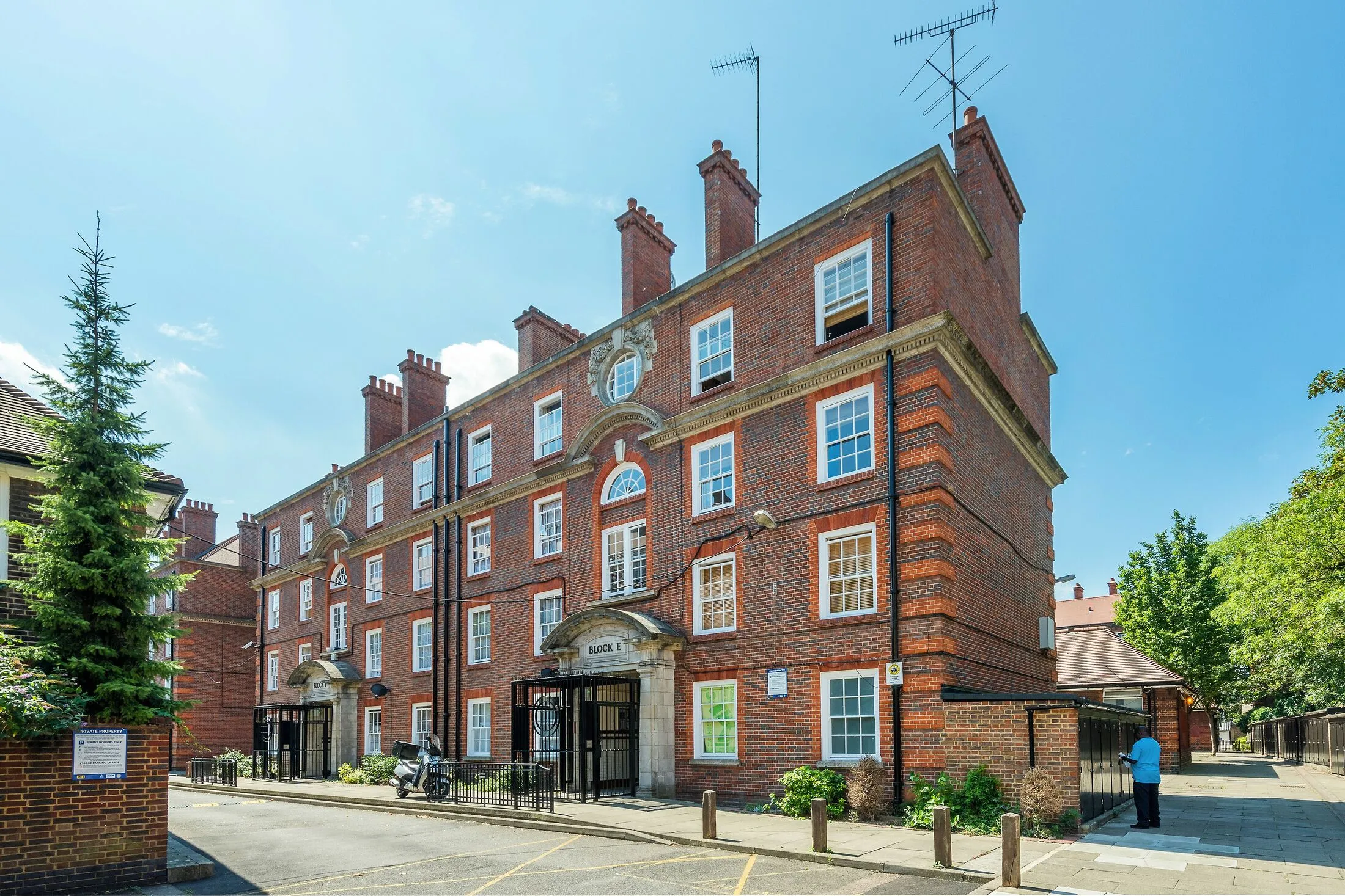 Flat Fulham Palace Road in London