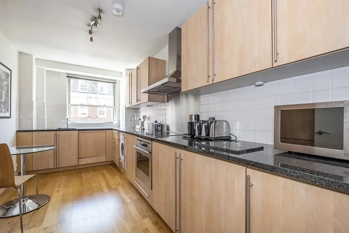 Flat Caledonian Road in Greater London
