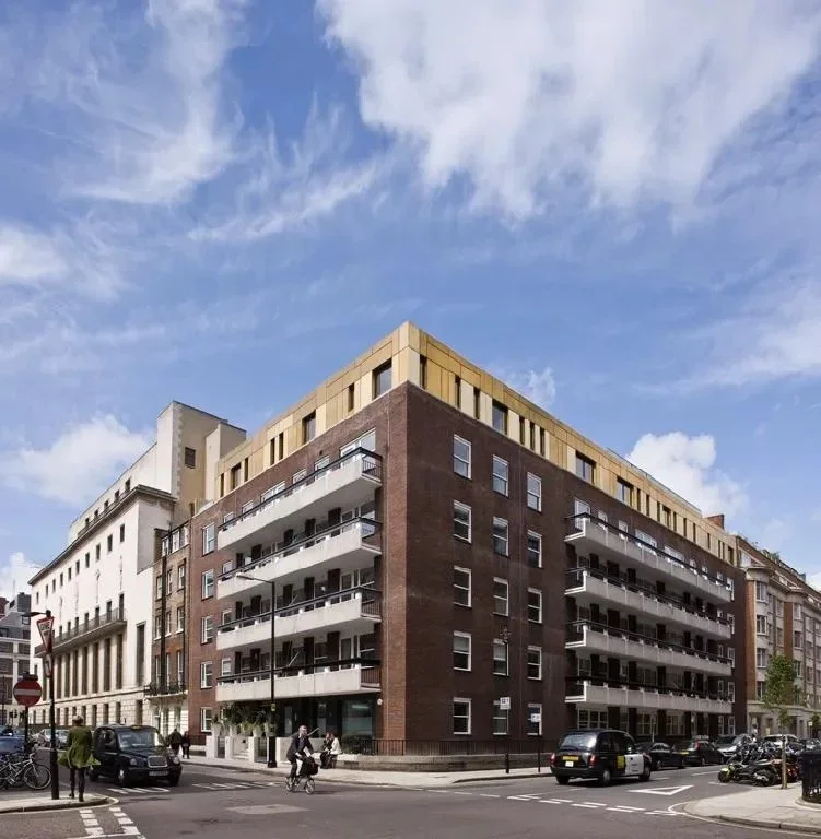 Flat Caledonian Road in Greater London