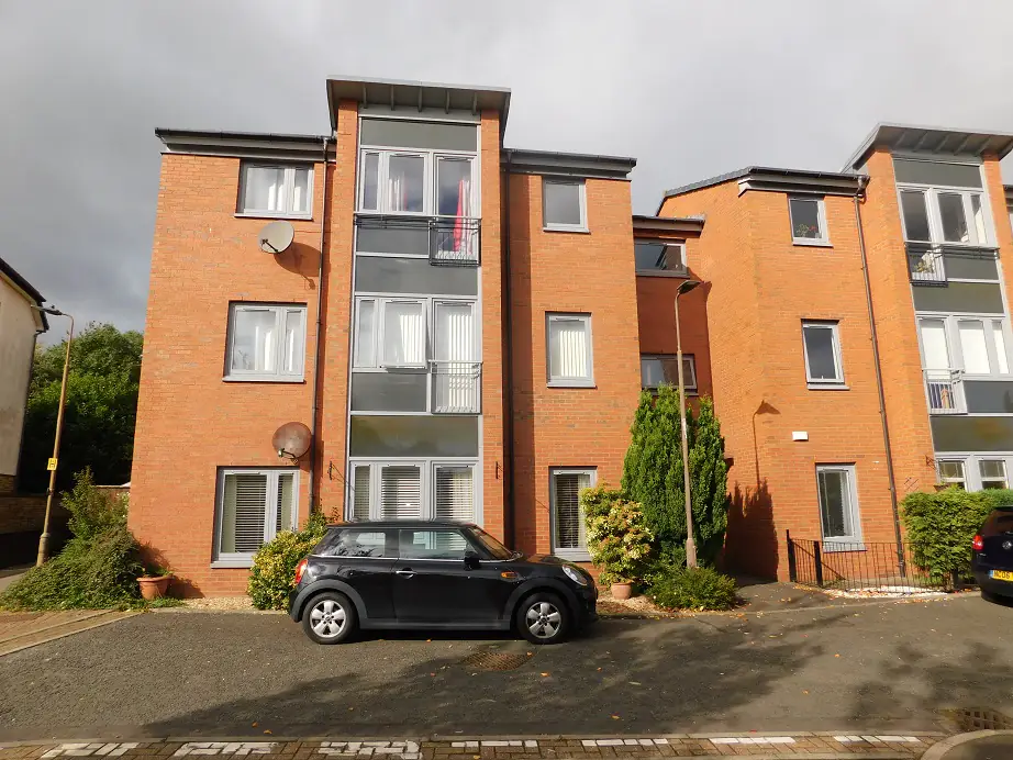 Flat Mid Gogarloch Syke in City of Edinburgh