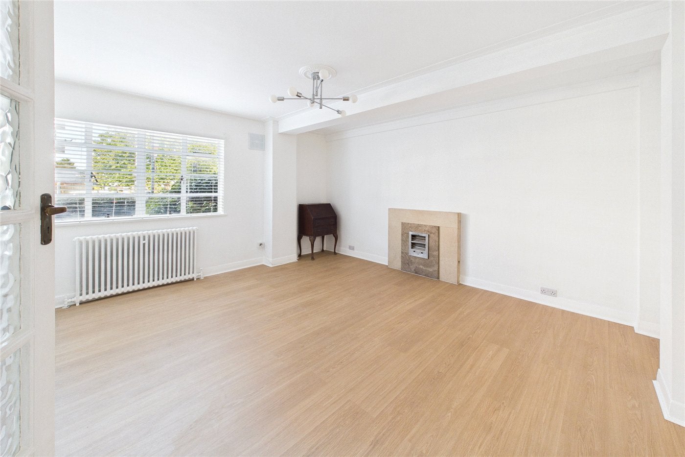 Flat Wavertree Road in Greater London