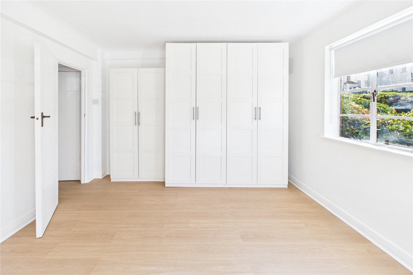 Flat Wavertree Road in Greater London