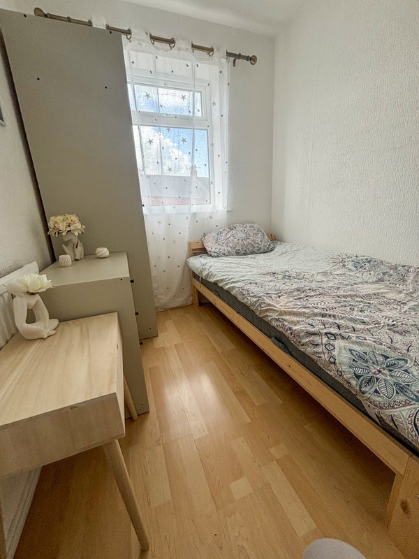 Room Day Street in Barnsley