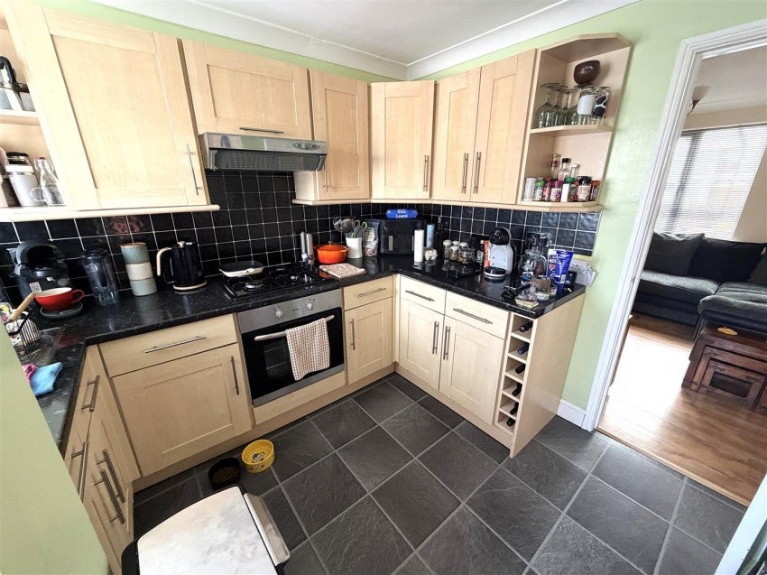 House Bassett Close in Selby