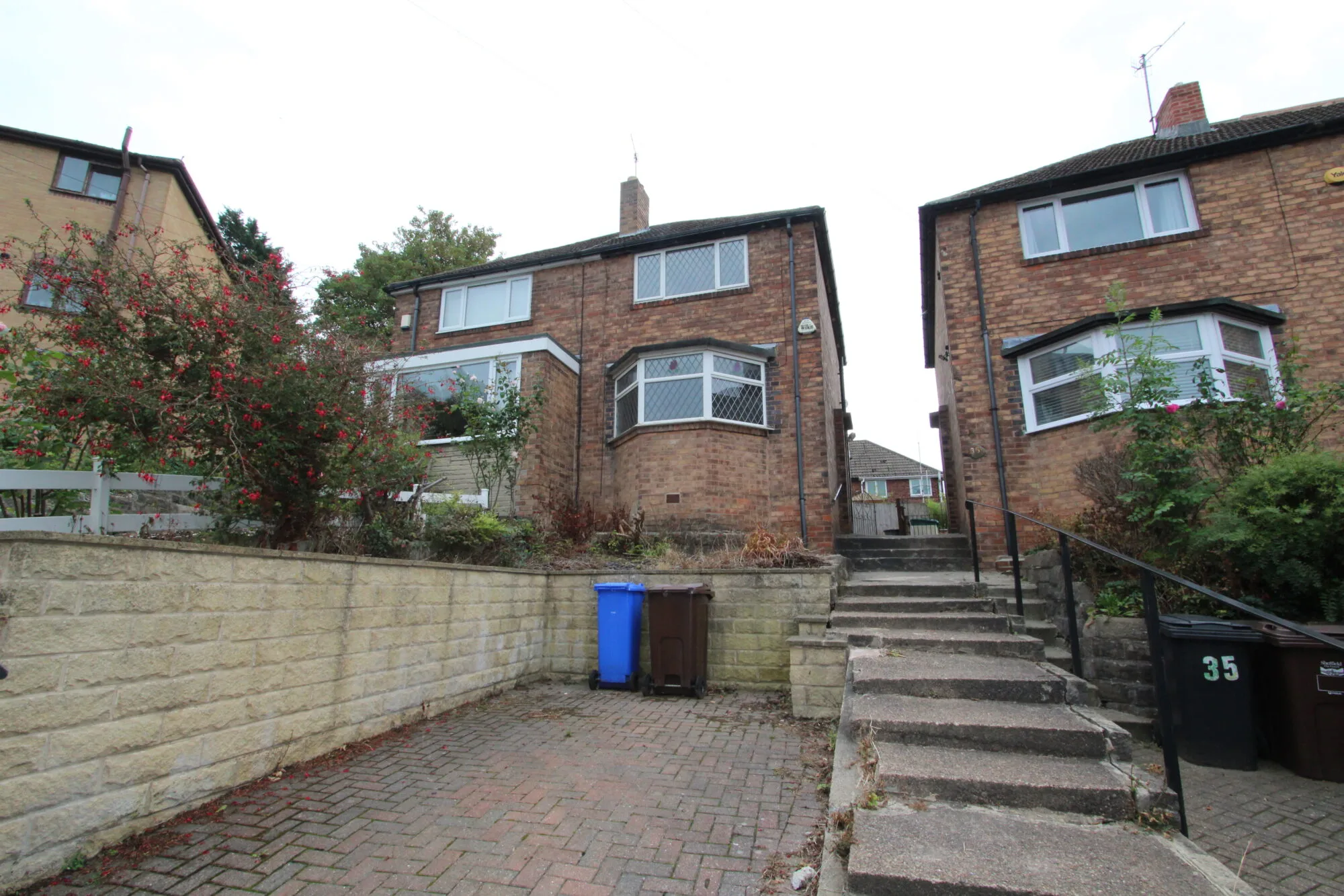 House Smithy Wood Crescent in Sheffield