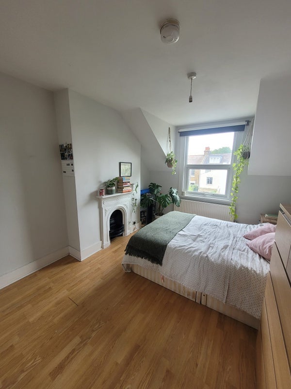 Room Templar Street in Greater London
