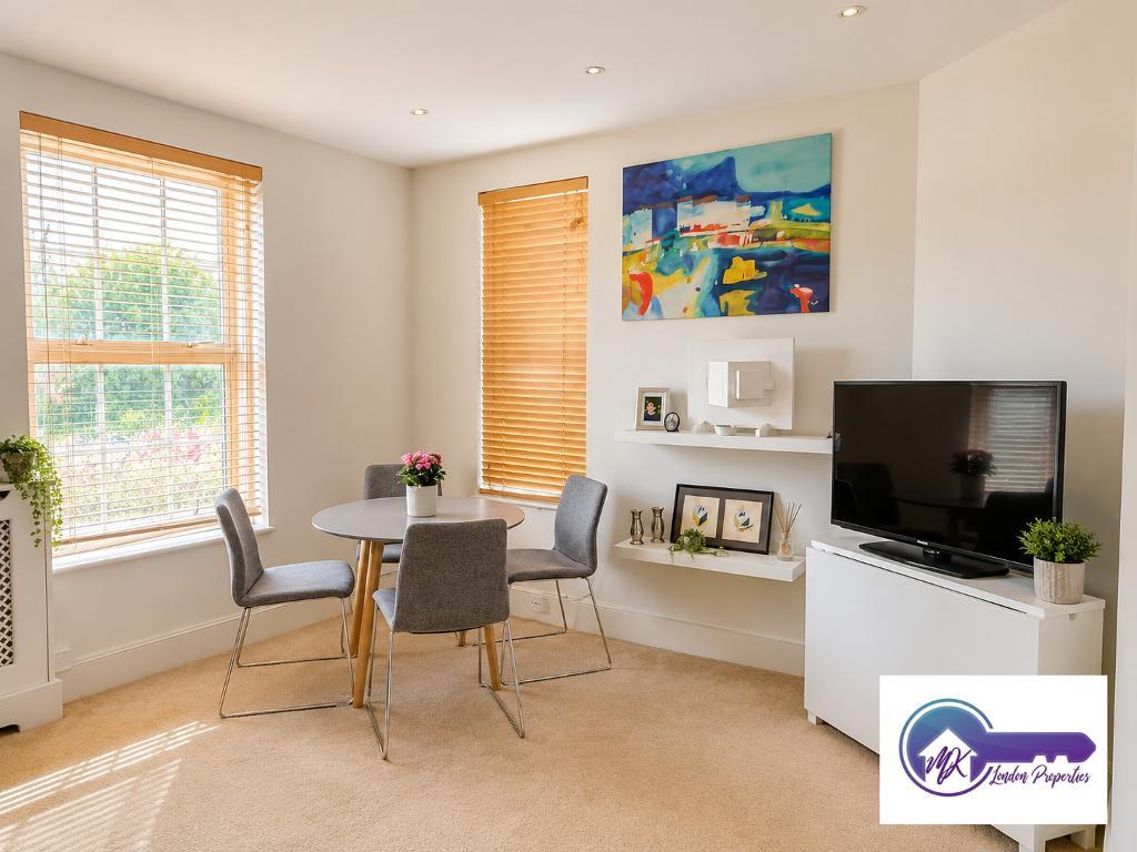 Flat North Worple Way in Greater London