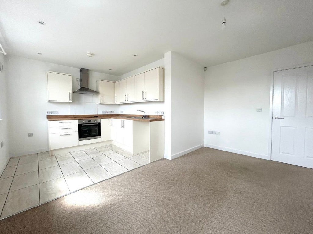 Flat Kitelands Road in Biggleswade
