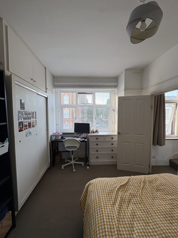 Room Twilley Street in Greater London