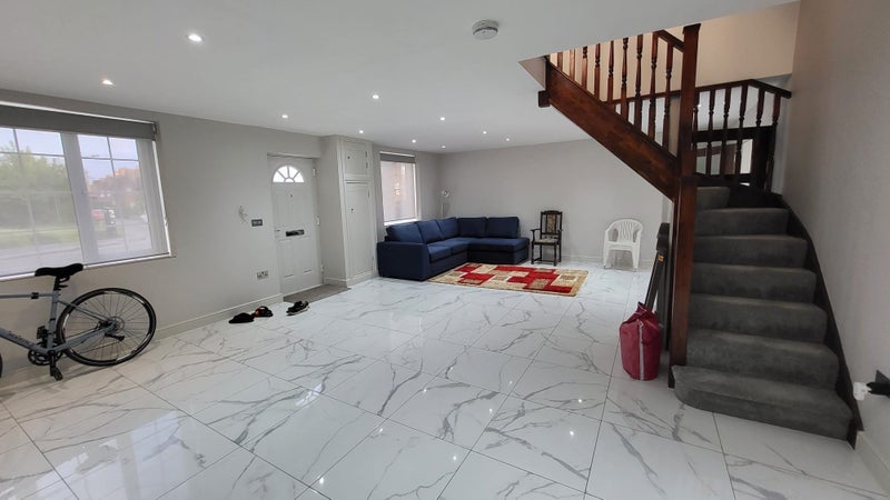 Room Hemlock Road in Greater London
