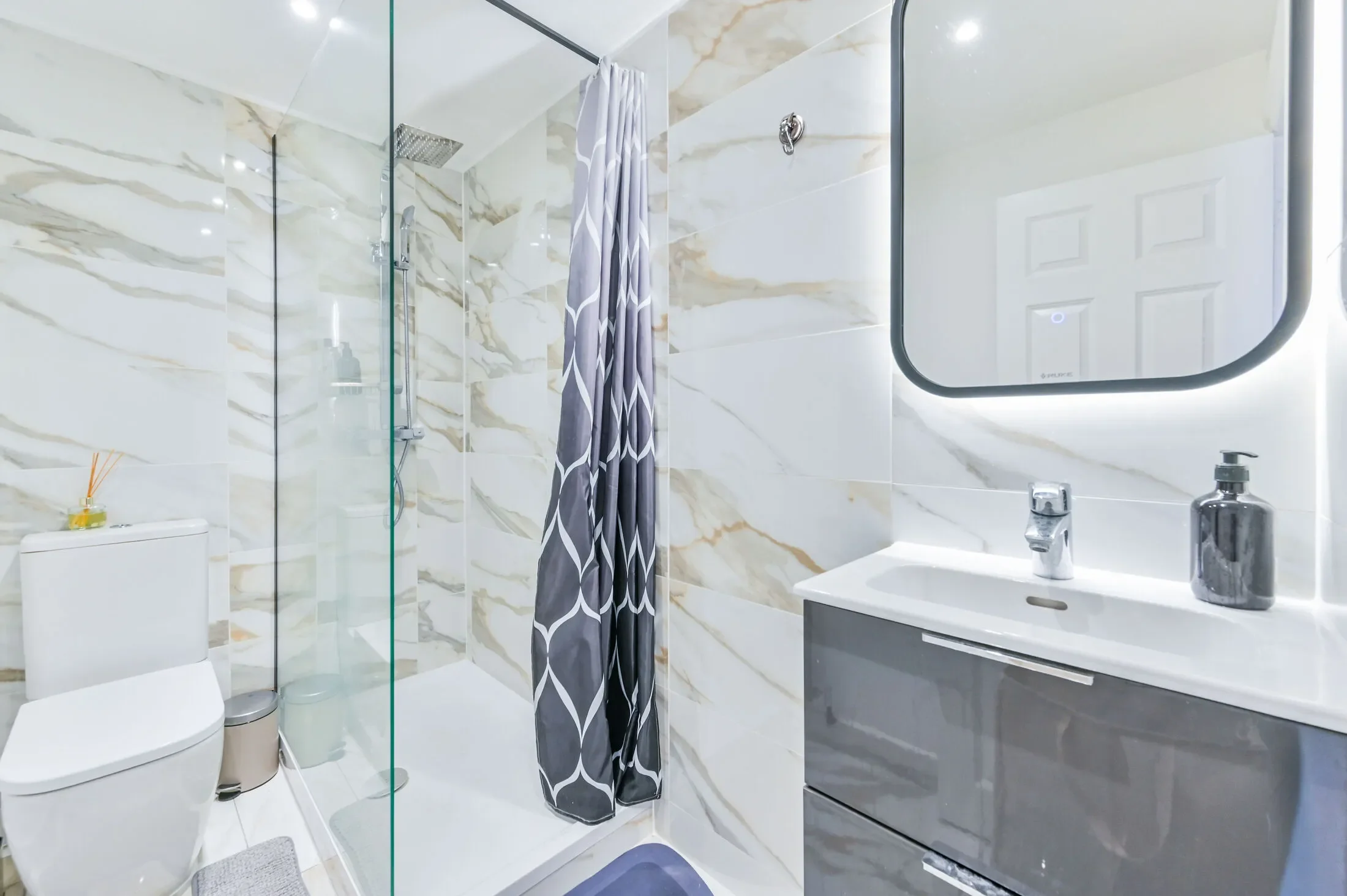 Flat Gloucester Place in City of Westminster
