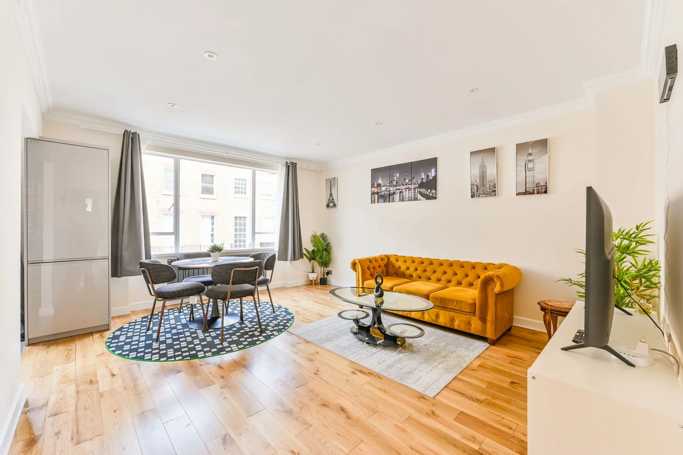 Flat Gloucester Place in City of Westminster