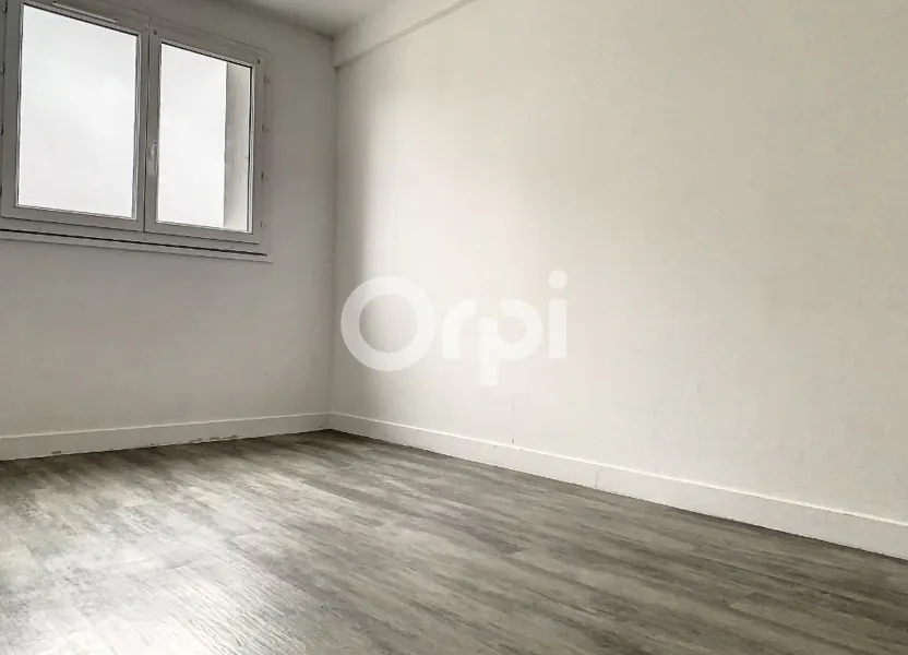 Flat Rue du Faubourg Saint-Jean in Orléans
