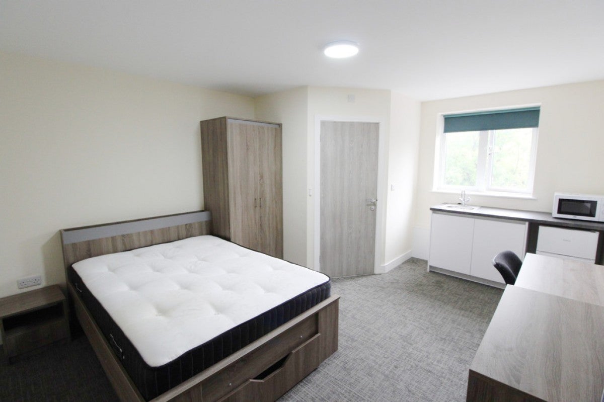 Flat Clay Lane in Coventry