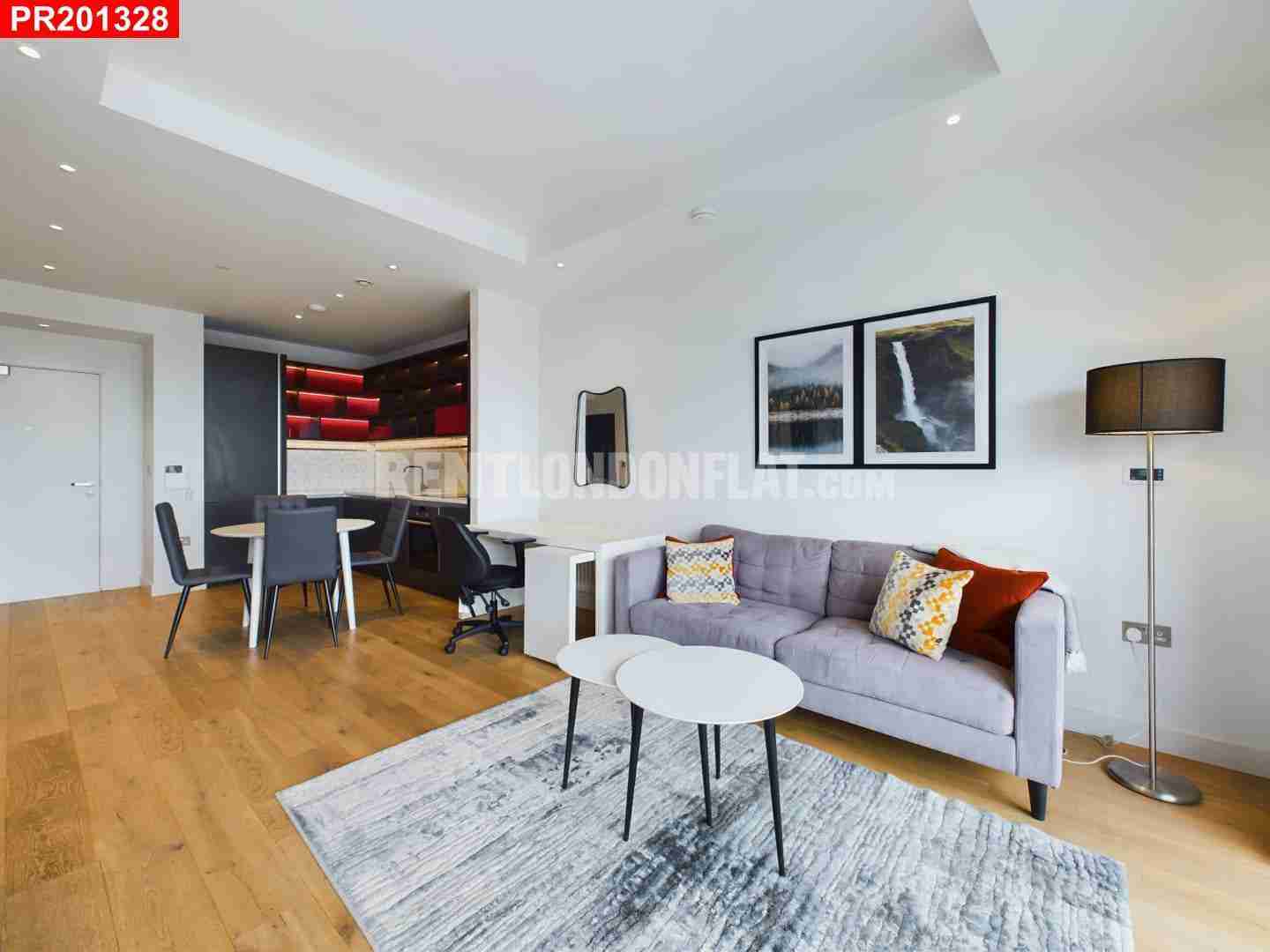 Flat City Island Way in Greater London
