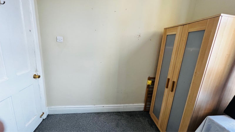 Room Semley Place in Greater London
