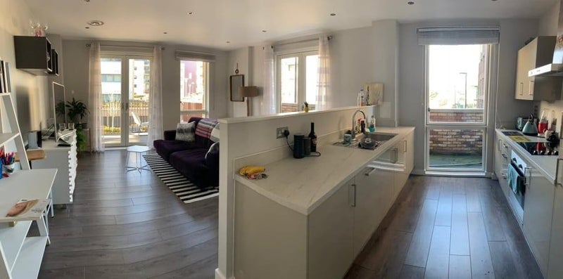 Flat Gallions Road in Greater London